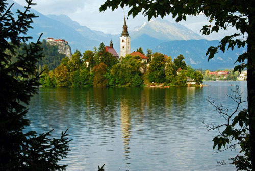 sav3mys0ul:  Lake Bled (by F2eliminator Travel adult photos