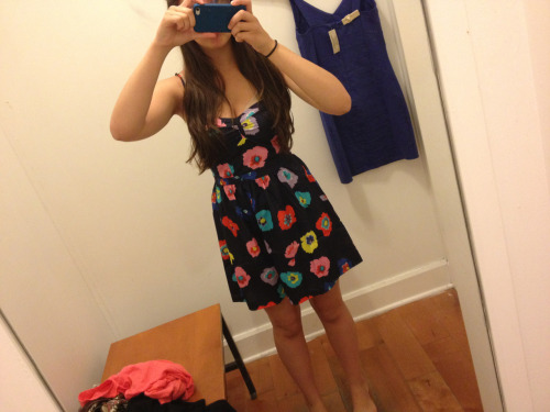 sadhaaze:At the mall with mah babygirl leannnC: saw this dress is american eagle! 