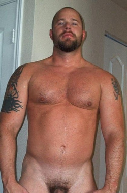 stocky-men-guys:  Big, strong and sexy menStocky Men &amp; Guys 