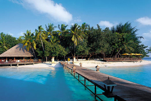 (via Where to stay in the Maldives - Angsana Ihuru, Photo 14 of 20 (Condé Nast Traveller))Ihuru, Mal