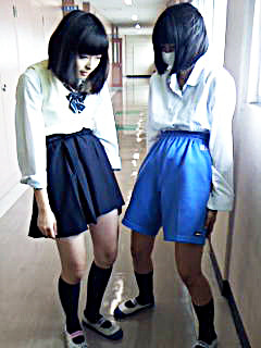 bowiesnippleantennae:  girlpopjapan:  Kyary pamyu pamyu with her friend in high school
