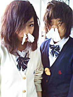 bowiesnippleantennae:  girlpopjapan:  Kyary pamyu pamyu with her friend in high school