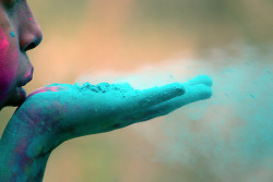 Astickfigureillustration:  Unsolnosilumina:  Holi, The Hindu Festival Of Colour.