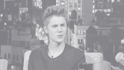 mybieberwonderland:  omg stop