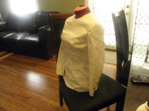 Finished the muslin to test my block drafts yesterday. Need to do some adjustment by taking out an i