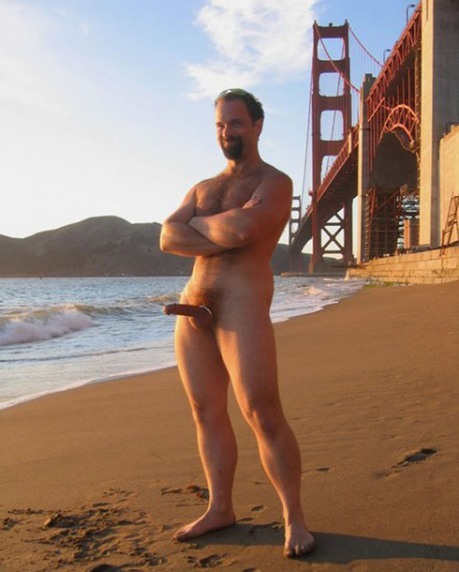 alanh-me: 73k+ follow all things gay, naturist and “eye catching”  