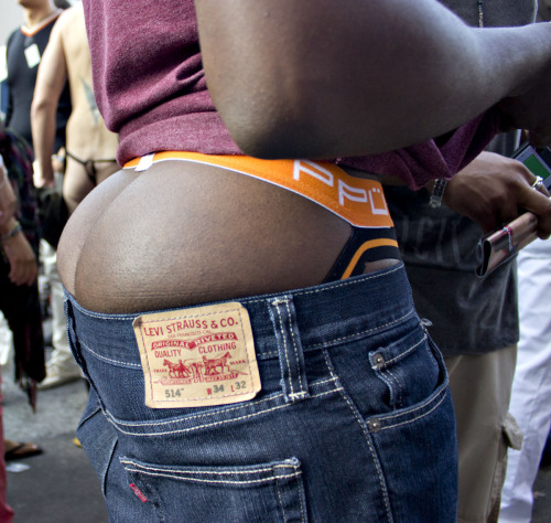 thickkdude:  NOW THAT IS A BUBBLE!!!  OH Lawwd!