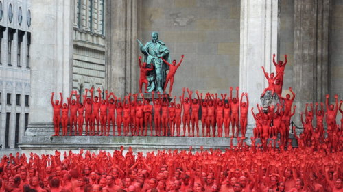 Spencer Tunick (via Kurier)