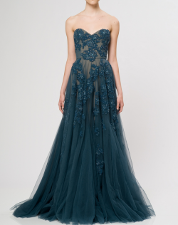 roman-numerals:   Reem Acra Resort 2013  #!!!!! #BECOME ONE WITH MY BODY 