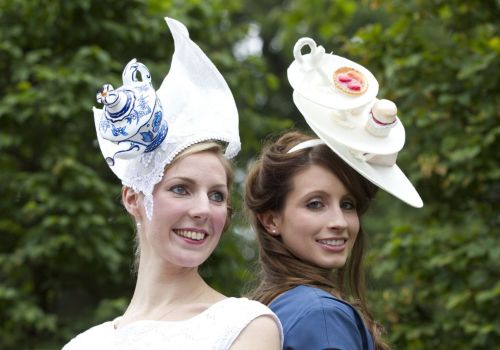 Tea time at Ascot! FashionIs&hellip;