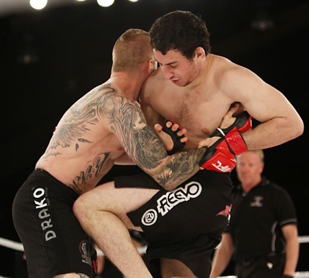  MFC 33 Kitchen vs Scarcello 