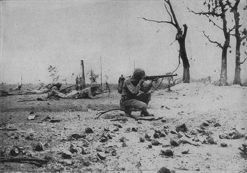 1944 US troops of the 2nd Marine Division, Saipan