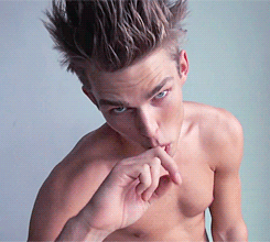lovingmalemodels:  Nils Butler 
