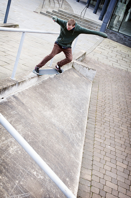 midnighthysteria:  Lewis - K grind by JohnnyYFE on Flickr. 