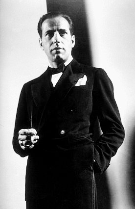 mattybing1025:   Humphrey Bogart studio portraits 