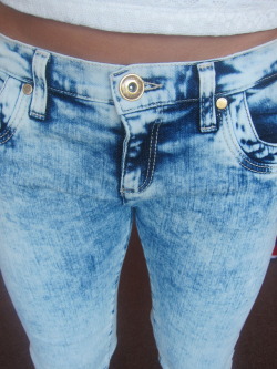 cumfort:  saltykids:  new jeanss  i remember when i reblogged this from ally this morning and it had like 10 notes 