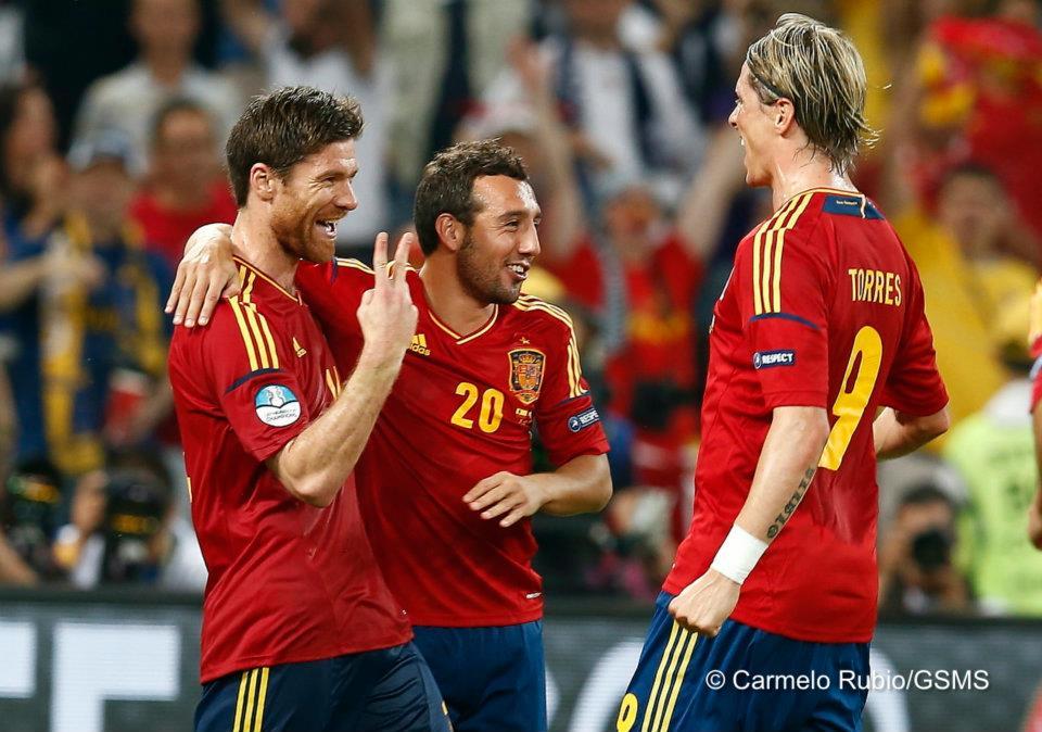 smaktub:  España 2 - 0 Francia Franchutes! Morios con vuestros guiñoles!!! dopados