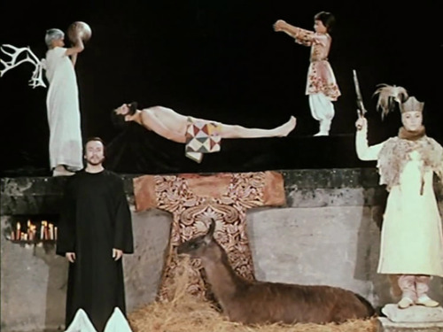 oneleggedwomanisqueen:The Color of Pomegranates (Sergei Parajanov, 1968)