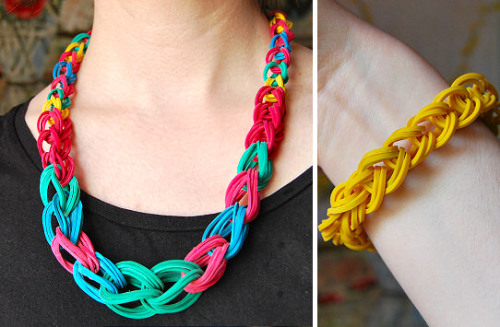 DIY Colorful Rubber Band Chain Jewelryrainbowsandunicornscrafts:DIY Rubber Band Chain Necklace and B