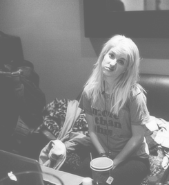 hawyeke:  50 photosets of Paramore &gt; 43/50 (more) 