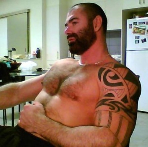  My two hairy men blogs: http://sambrcln.tumblr.com/archive http://hairysex.tumblr.com/archive