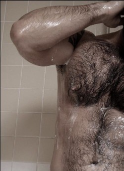 Yes, I am needing some hairy man porn. Mmm,