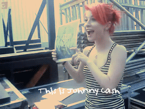 xxalliwantedwasyouxx:  -hayley’s reaction to a gift. 