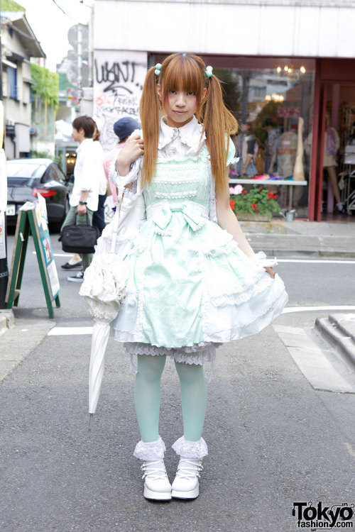 Friendly Harajuku lolita Alumi wearing h.NAOTO Frill, Peace Now, Yosuke &amp; Lumiebre.