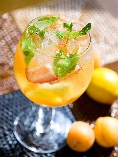 ivillagefoodies:  SangriaThe warm weather crowd pleaser, sangria is both delicious