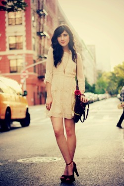 birdwings:  Another covetable white dress. (via Flashes of Style: Outfit // Evening Sunlight) 