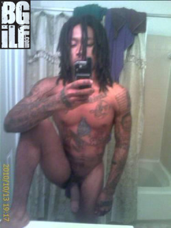 Nude Selfshots of Black men