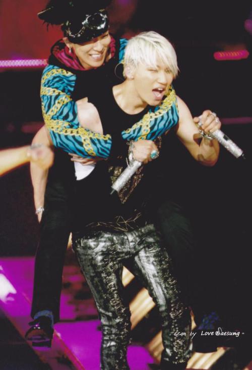 vipuntilwhenever:  TODAE’s love for piggyback adult photos