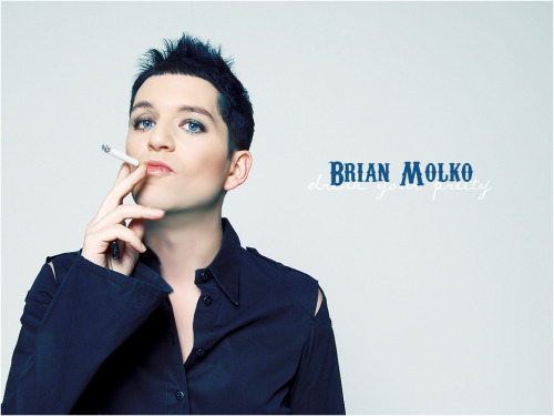 Brian Molko.