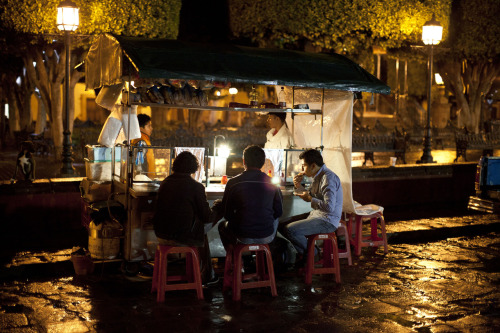 vivirenmexico:Taqueria en San Miguel de Allende, Guanajuato. México