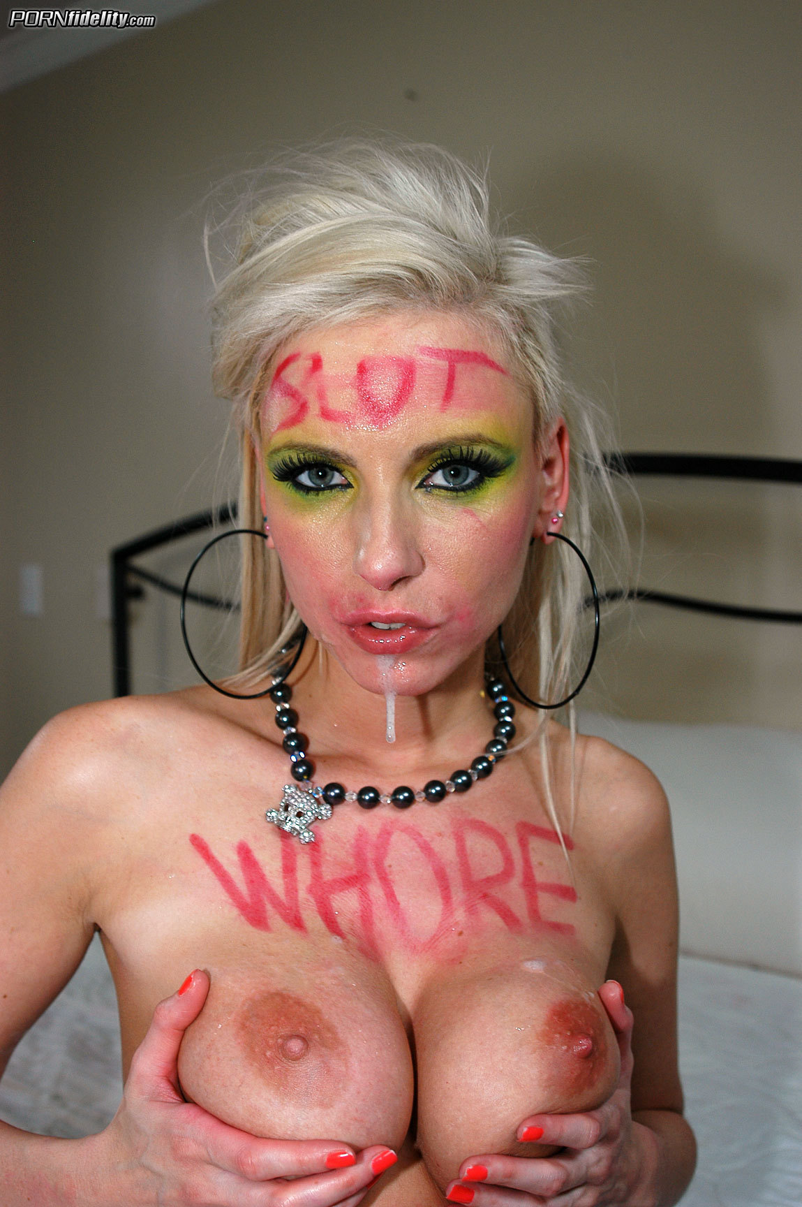glutterslut:  You dressed me before the barbecue, and invited some of your dirtiest