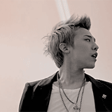 shiny-seoul:   Hate this love song…  favorite hair 