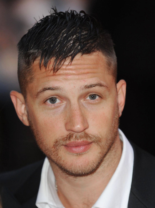 Porn nakedmalecelebs1:  Tom Hardy Full Frontal photos