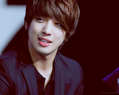 shawolinspiritelf:  yonghwa!! <3 