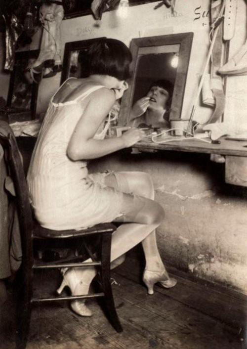  1928 