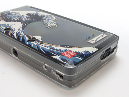 tinycartridge:Gametech’s new series of “WaSaBi” 3DS cases. These all feature transparent cases to al