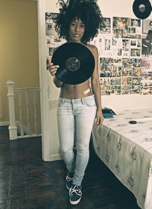 chickswithrecords:  album allure. 