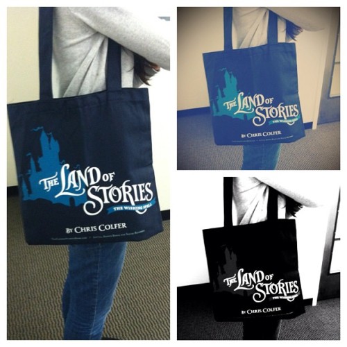 thispopculture: TOTE REBLOG! Reblog and you could be chosen to recieve a Land of Stories tote.  You