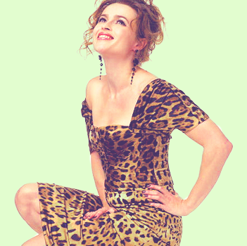 bella-morts:  “I enjoy those small chats you have when people come up and talk