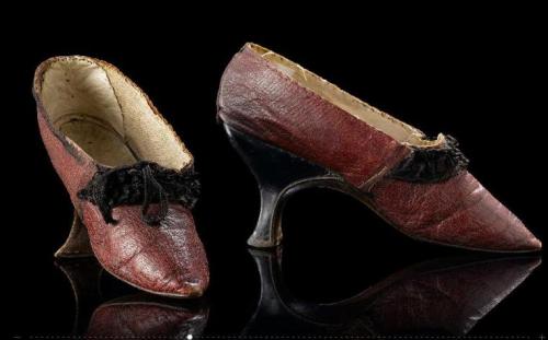 oldrags:Shoes, ca 1785-95 the Netherlands, RijksmuseumLeather with silk ruches