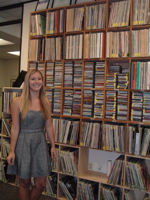 chickswithrecords:  hot wax honey.
