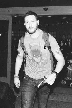 hard-y:  Tom Hardy at LAX 