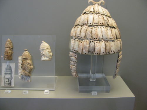 bibliomancer7:Boar’s tusk helmet of the type the Iliad describes Odysseus wearing, along with ancien