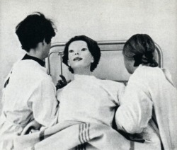 cristy:  clockwisemaggie:  bildshon:  impalallama:  mrconditionalclause:  creepypasta:  In June of 1972, a woman appeared in Cedar Senai hospital in nothing but a white, blood-covered gown. Now this, in itself, should not be too surprising as people often