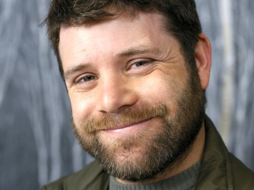 kabutocub:  nextdoorguydreammen:  OMFG  HI, This is Sean Astin, We’ve been together for a while. He doesn’t know it though. 