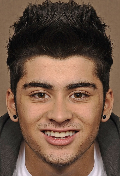 gossip-paul:  aimmyarrowshigh:  Dammit, Zayn, this was supposed to disprove the “scientifically perfect face” hypothesis. TOP: Zayn with Golden Ratio mask. LEFT: Symmetry flipped; left-align. MIDDLE: Normal Zayn. RIGHT: Symmetry flipped; right-align.